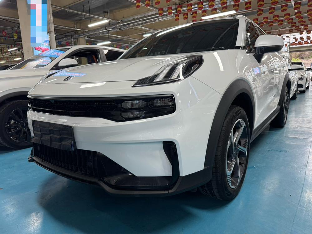 Lynk & Co Lynk & Co 06