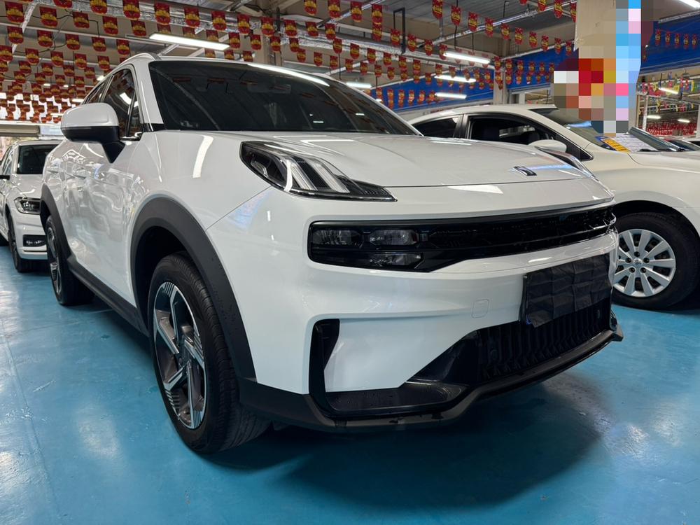 Lynk & Co Lynk & Co 06
