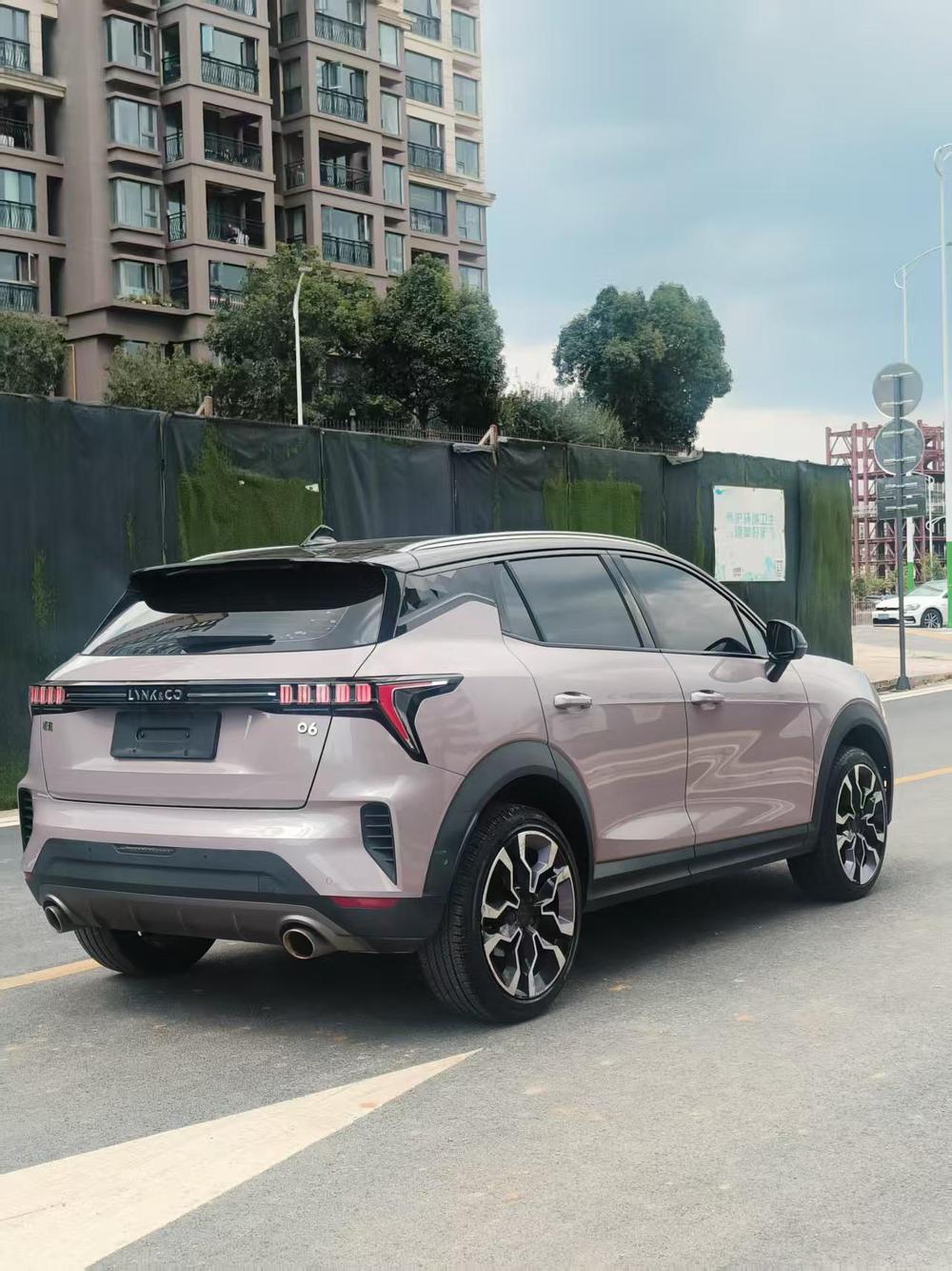 Lynk & Co Lynk & Co 06
