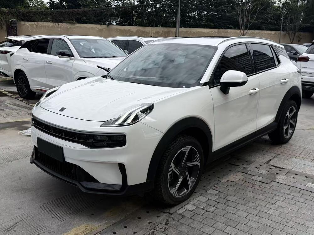 Lynk & Co Lynk & Co 06