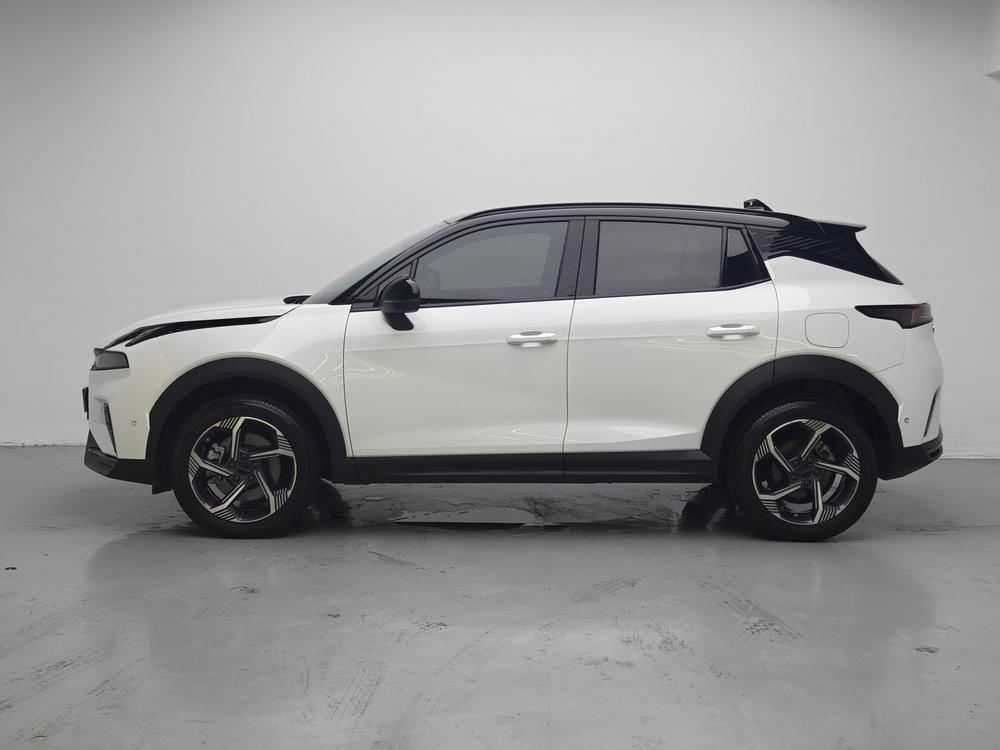 Lynk & Co Lynk & Co 06