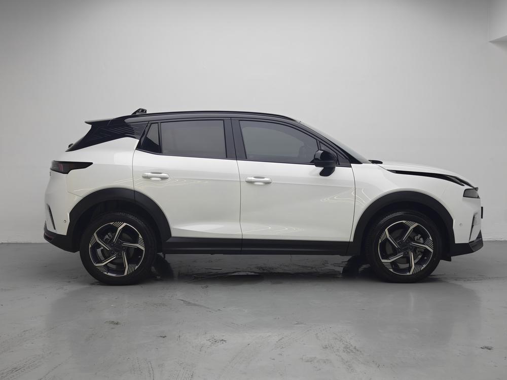 Lynk & Co Lynk & Co 06