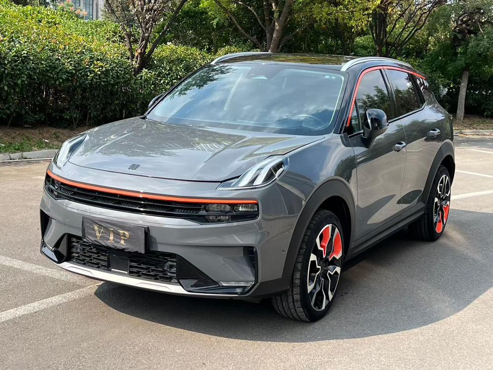 Lynk & Co Lynk & Co 06
