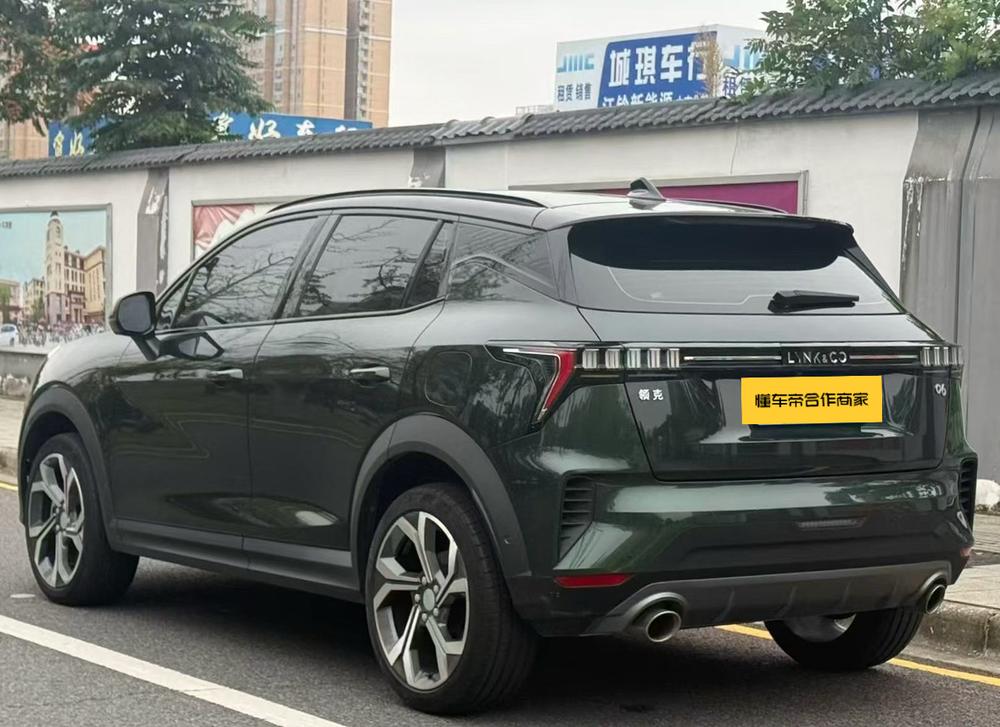 Lynk & Co Lynk & Co 06