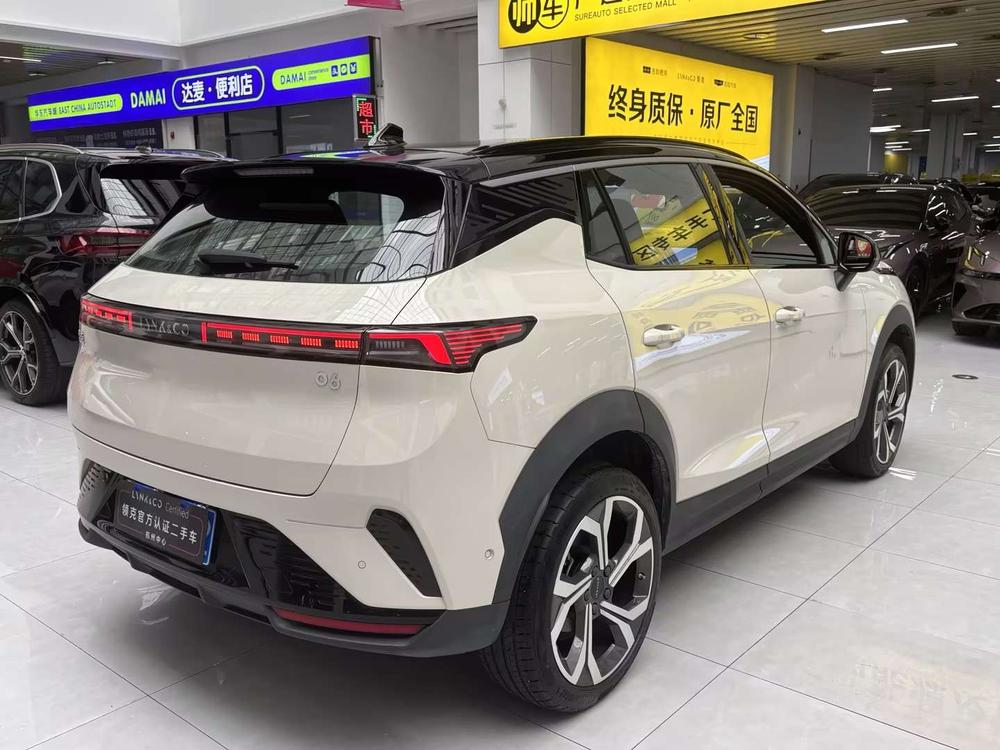 Lynk & Co Lynk & Co 06