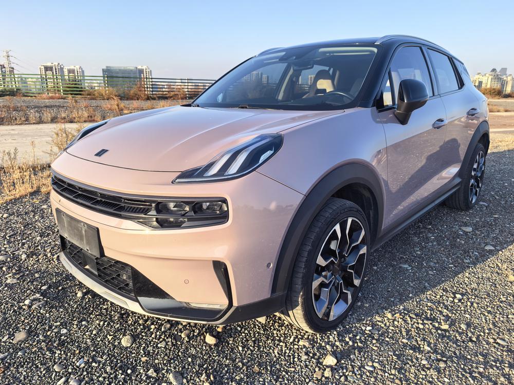 Lynk & Co Lynk & Co 06