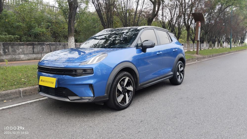 Lynk & Co Lynk & Co 06