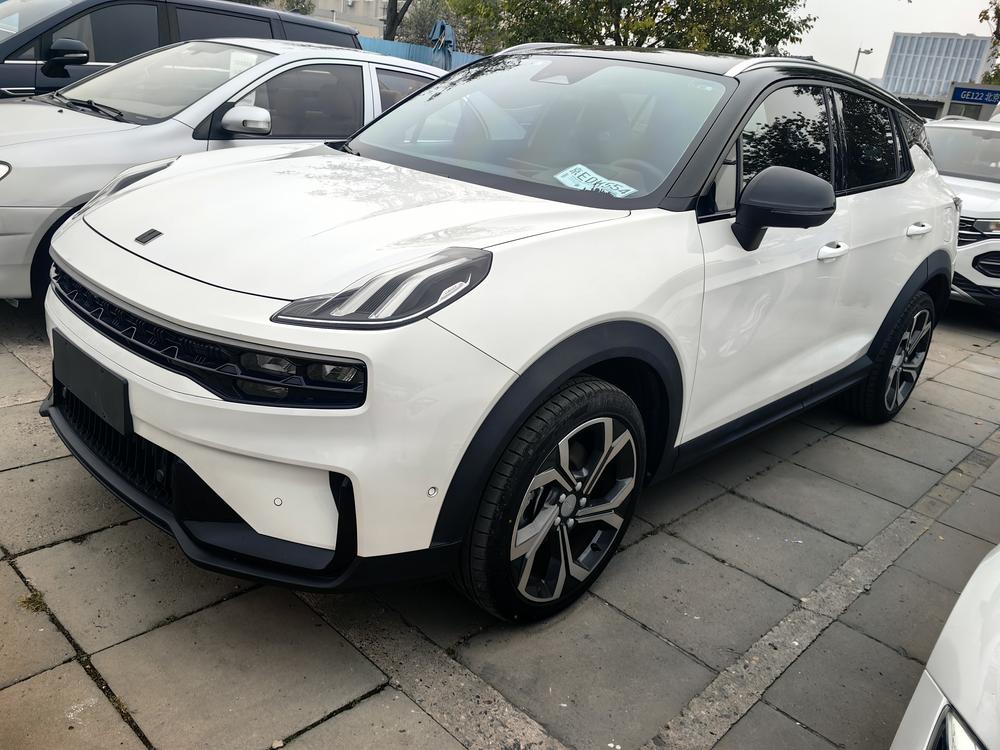 Lynk & Co Lynk & Co 06