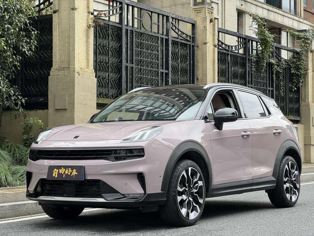 Lynk & Co Lynk & Co 06