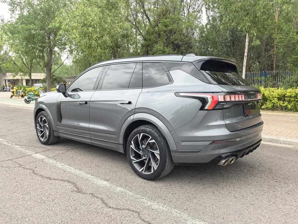 Lynk & Co Lynk & Co 09