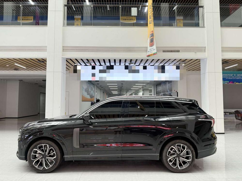 Lynk & Co Lynk & Co 09
