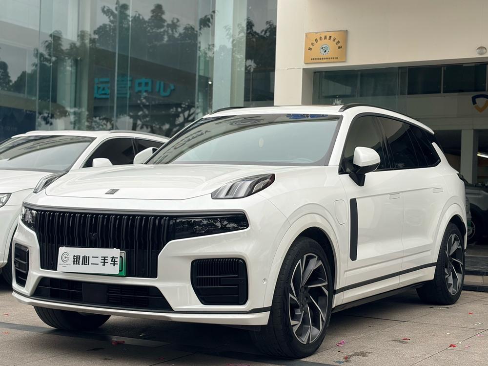 Lynk & Co Lynk & Co 09