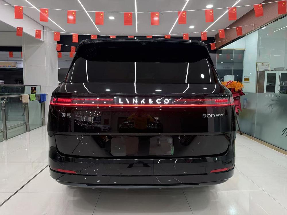Lynk & Co Lynk & Co 900