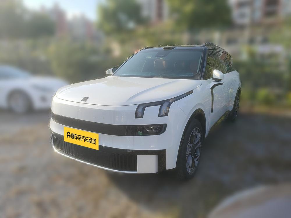 Lynk & Co Lynk & Co 900