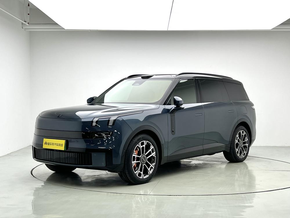 Lynk & Co Lynk & Co 900