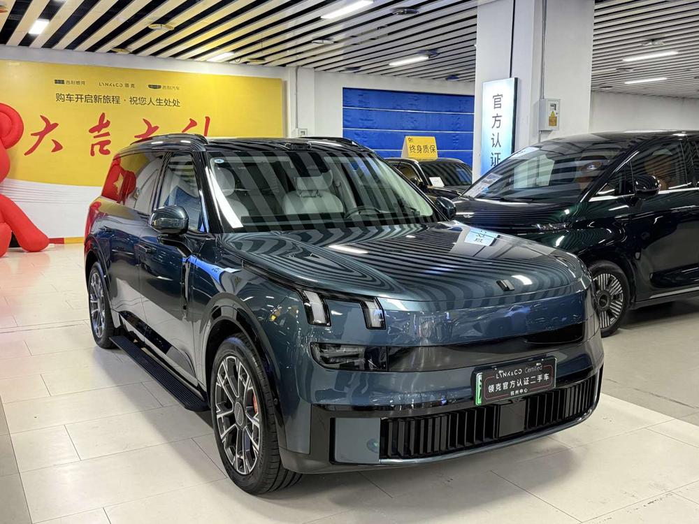 Lynk & Co Lynk & Co 900