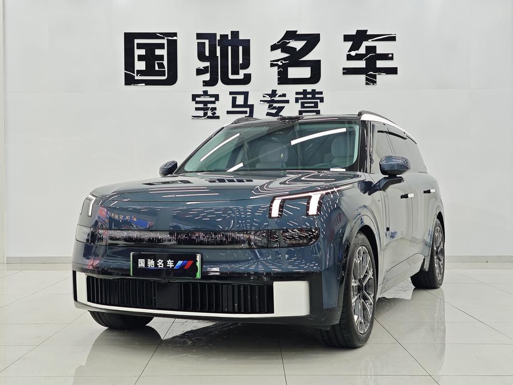 Lynk & Co Lynk & Co 900
