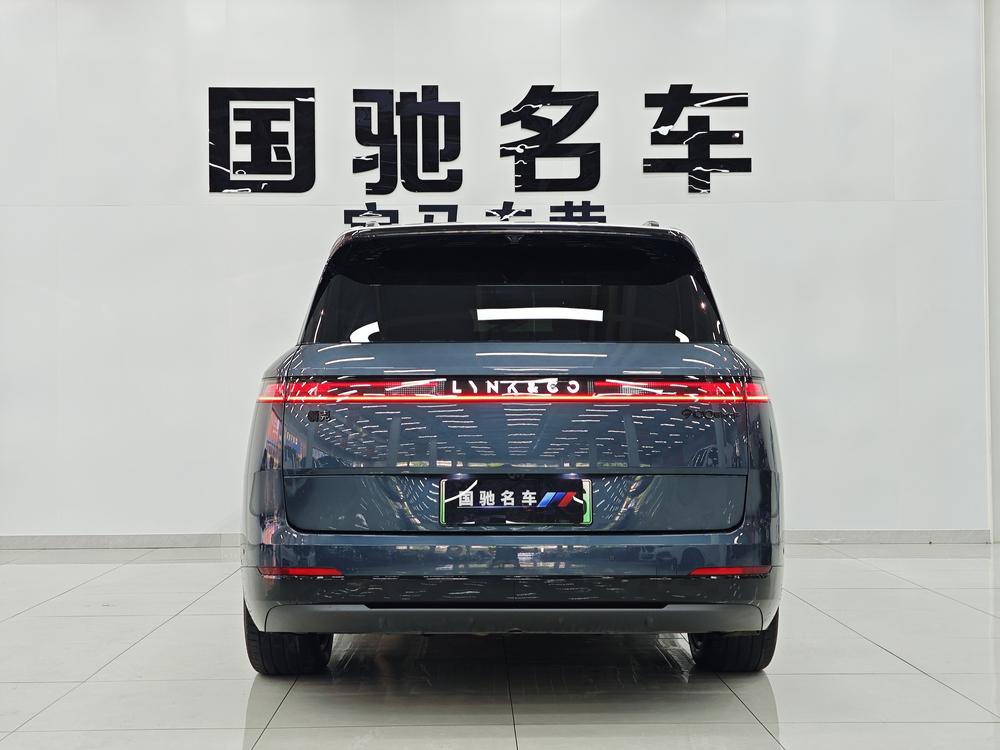 Lynk & Co Lynk & Co 900