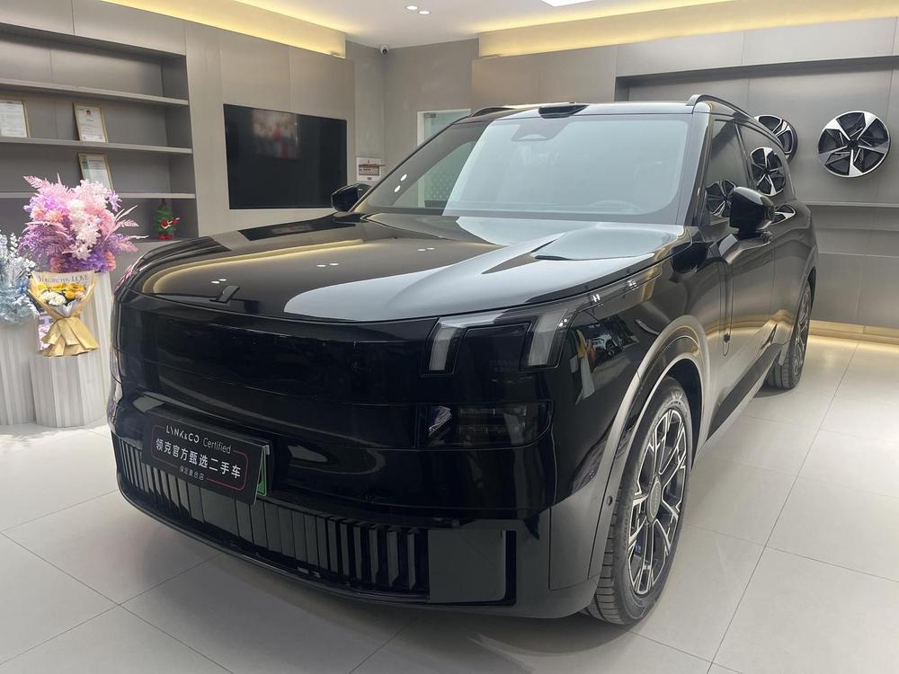 Lynk & Co Lynk & Co 900