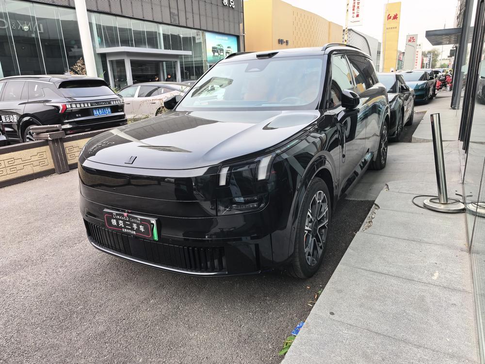 Lynk & Co Lynk & Co 900