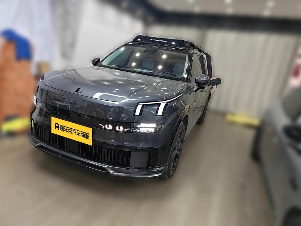 Lynk & Co Lynk & Co 900