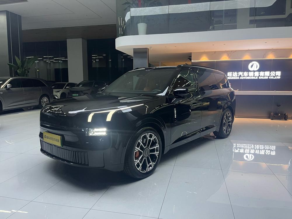 Lynk & Co Lynk & Co 900