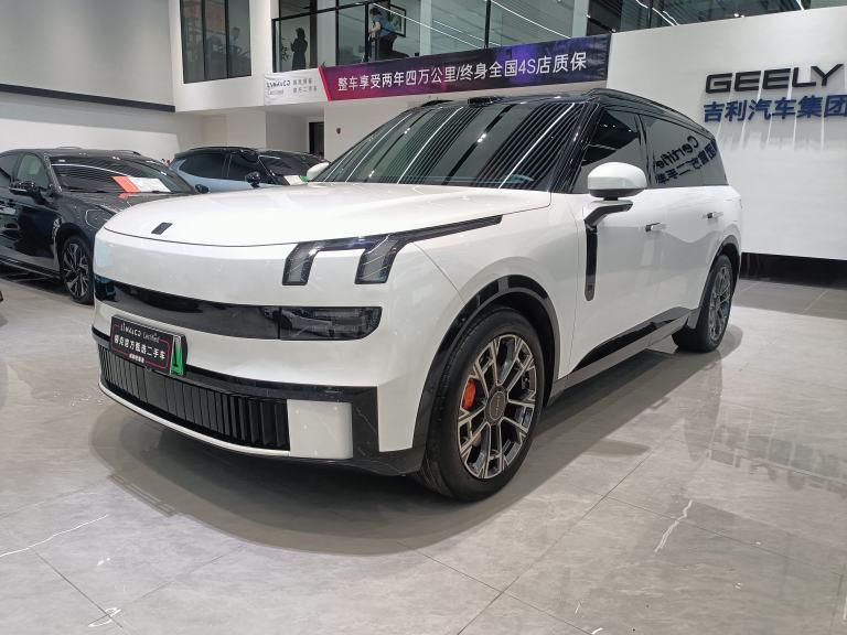 Lynk & Co Lynk & Co 900