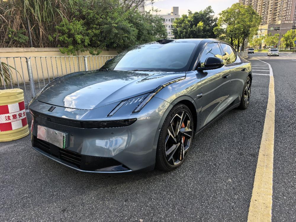 Lynk & Co Lynk & Co Z10