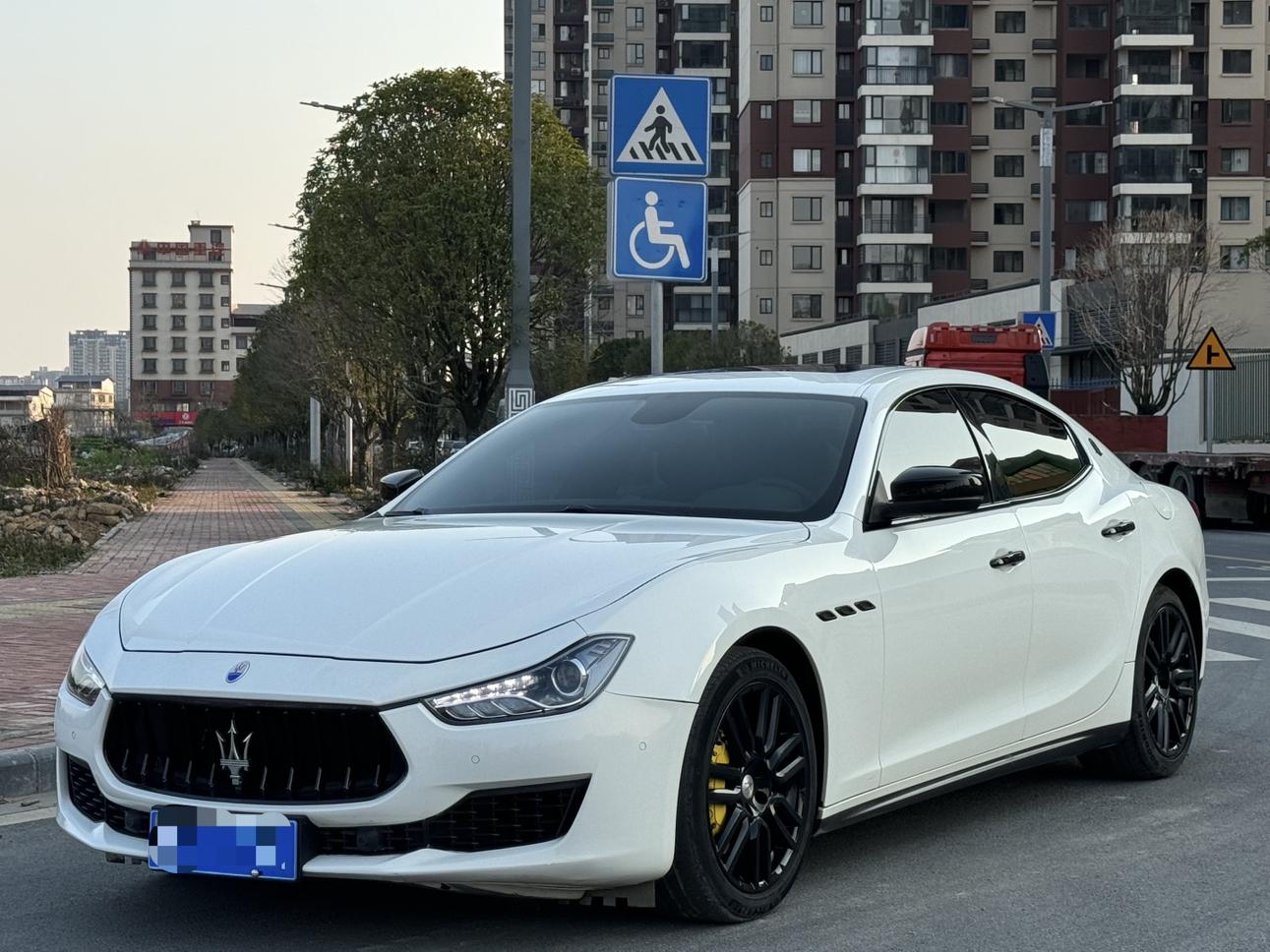 Maserati Ghibli
