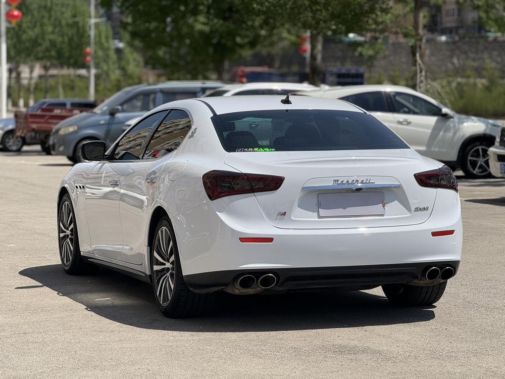 Maserati Ghibli