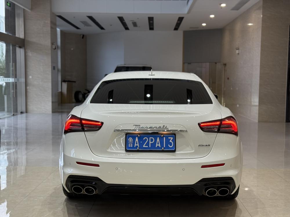 Maserati Ghibli