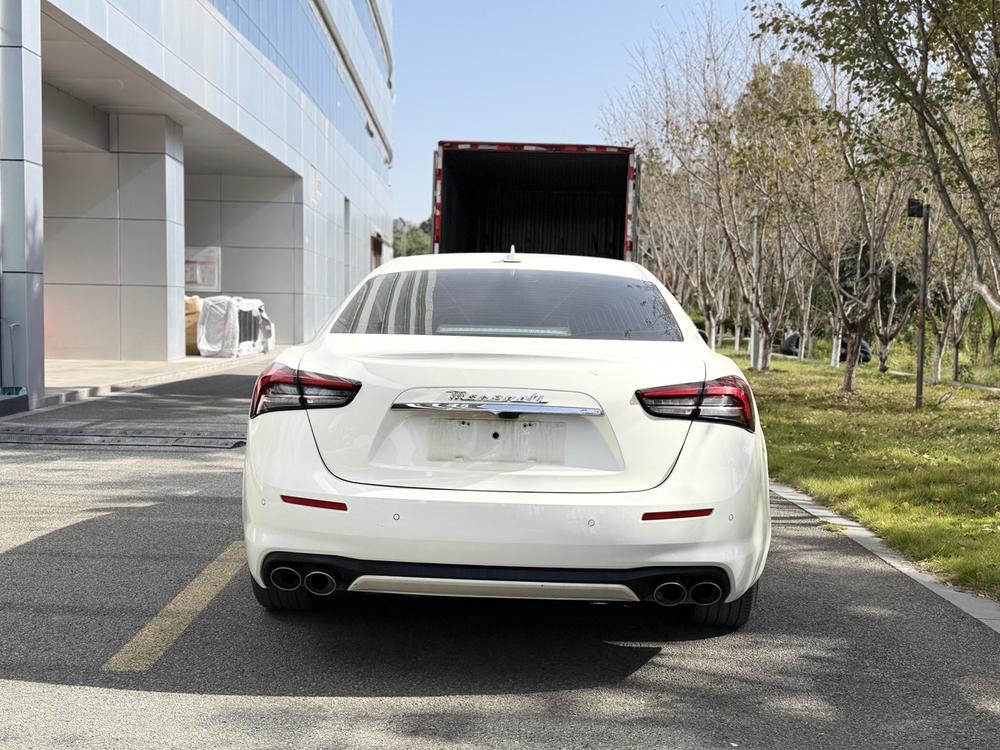 Maserati Ghibli