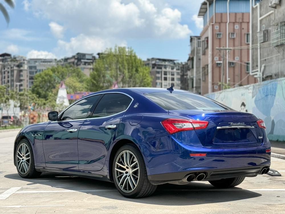 Maserati Ghibli