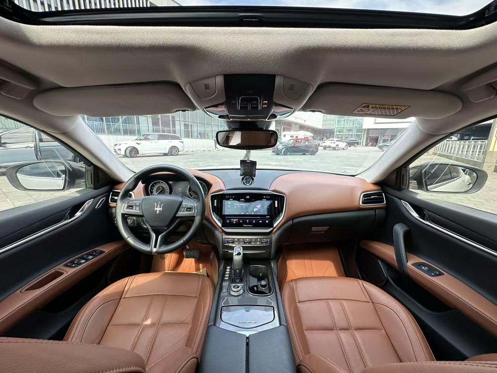 Maserati Ghibli
