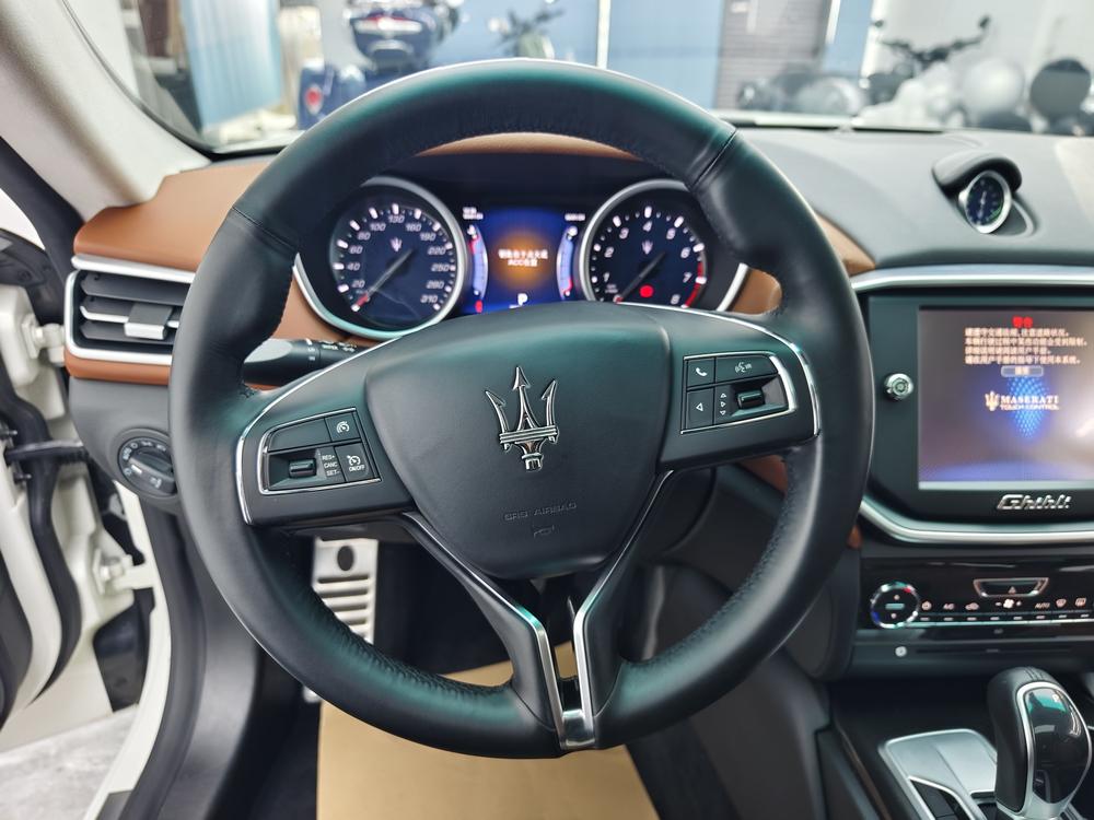 Maserati Ghibli