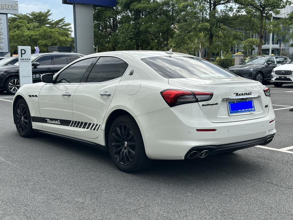 Maserati Ghibli