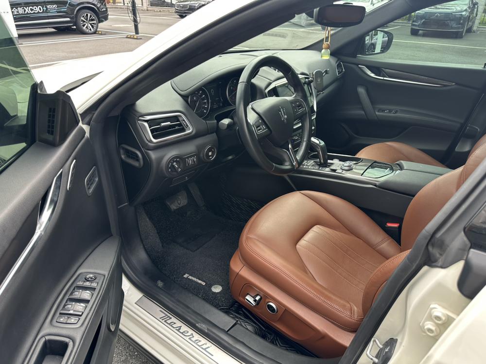 Maserati Ghibli