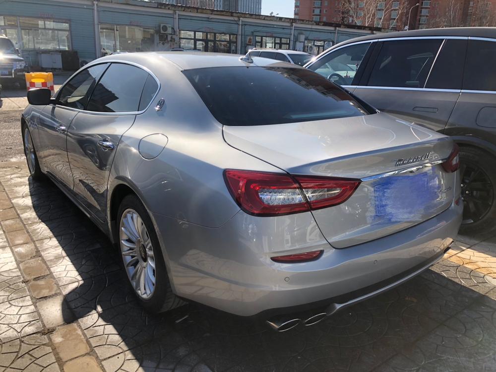 Maserati Quattroporte