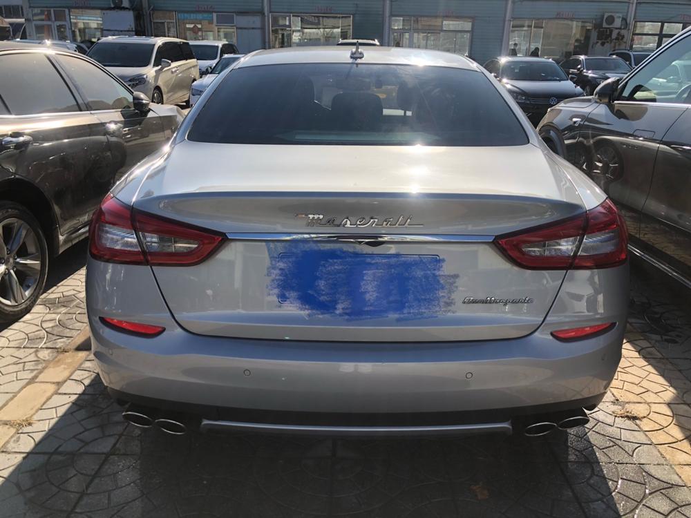 Maserati Quattroporte
