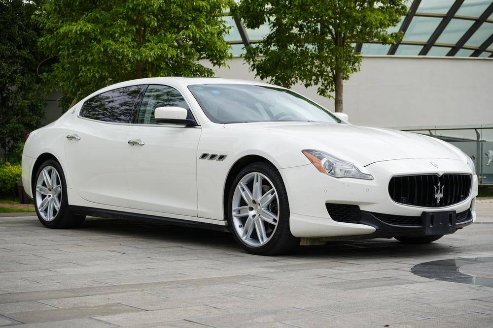 Maserati Quattroporte