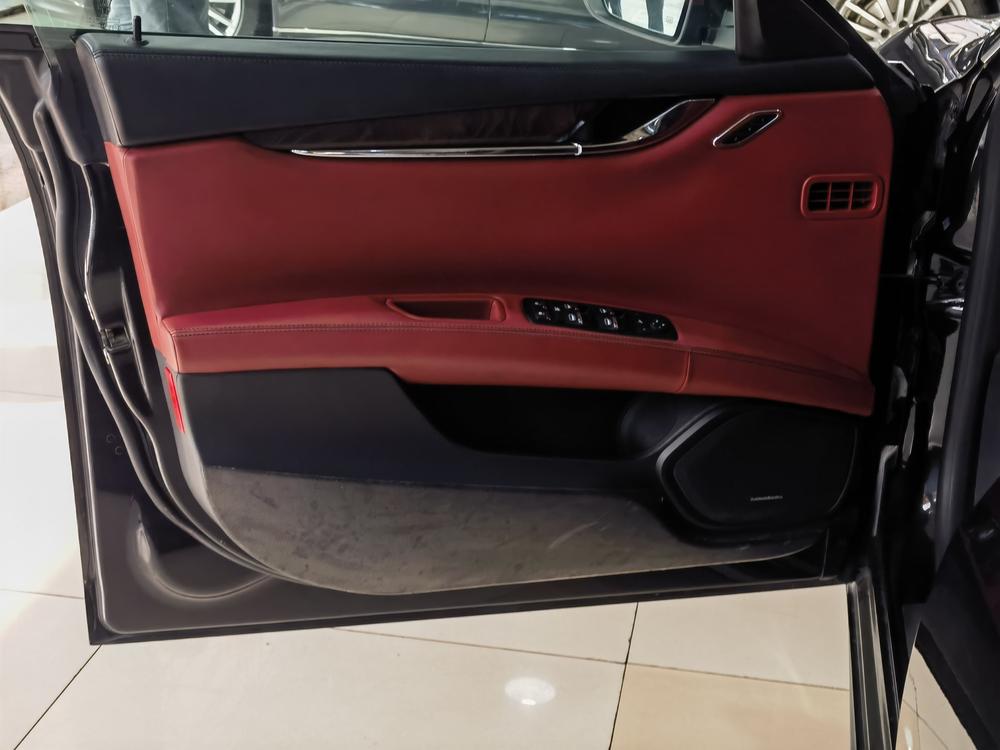 Maserati Quattroporte