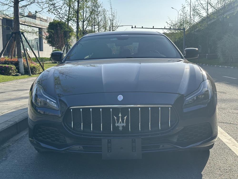 Maserati Quattroporte