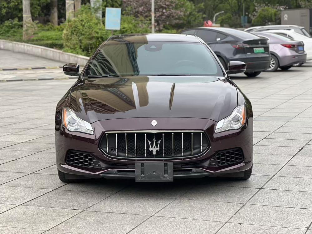 Maserati Quattroporte