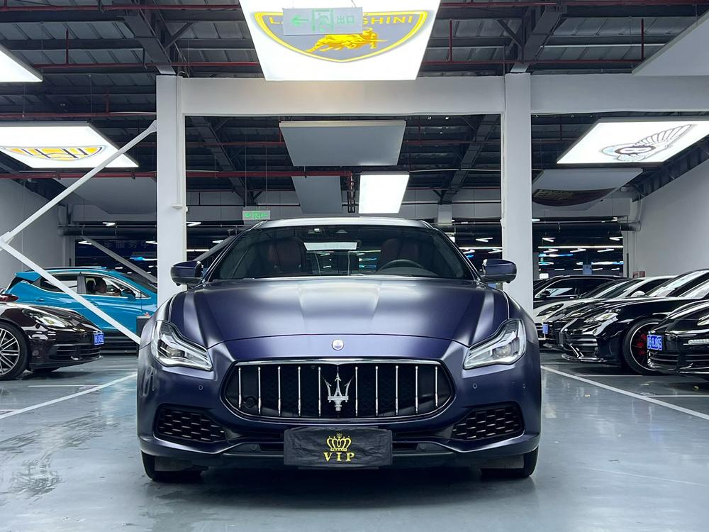 Maserati Quattroporte