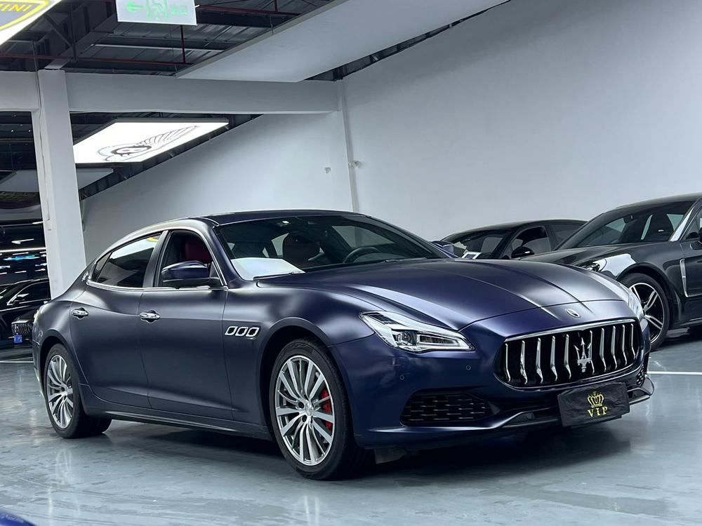 Maserati Quattroporte