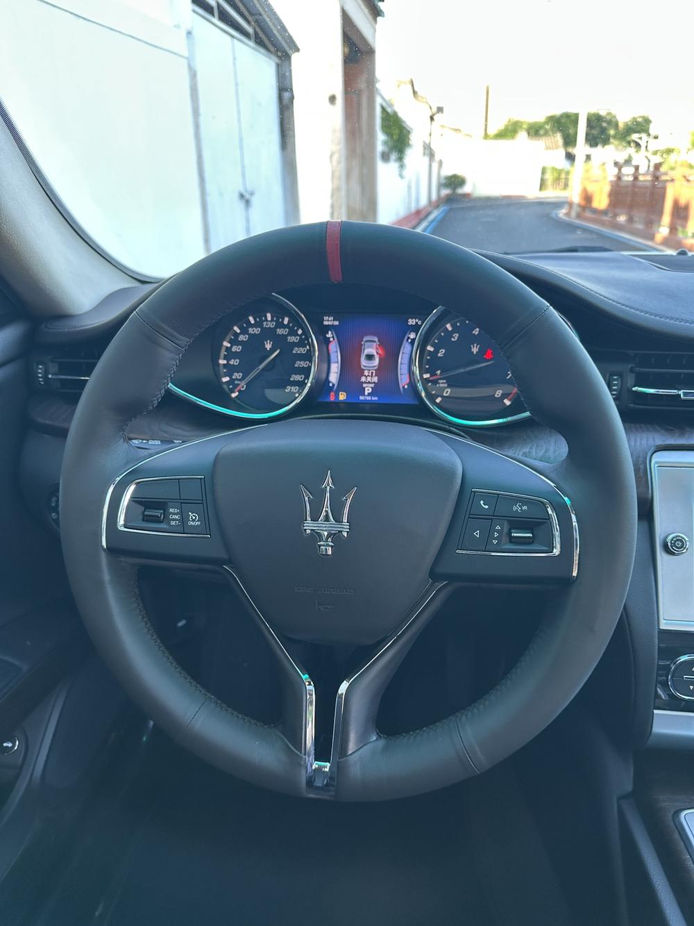 Maserati Quattroporte