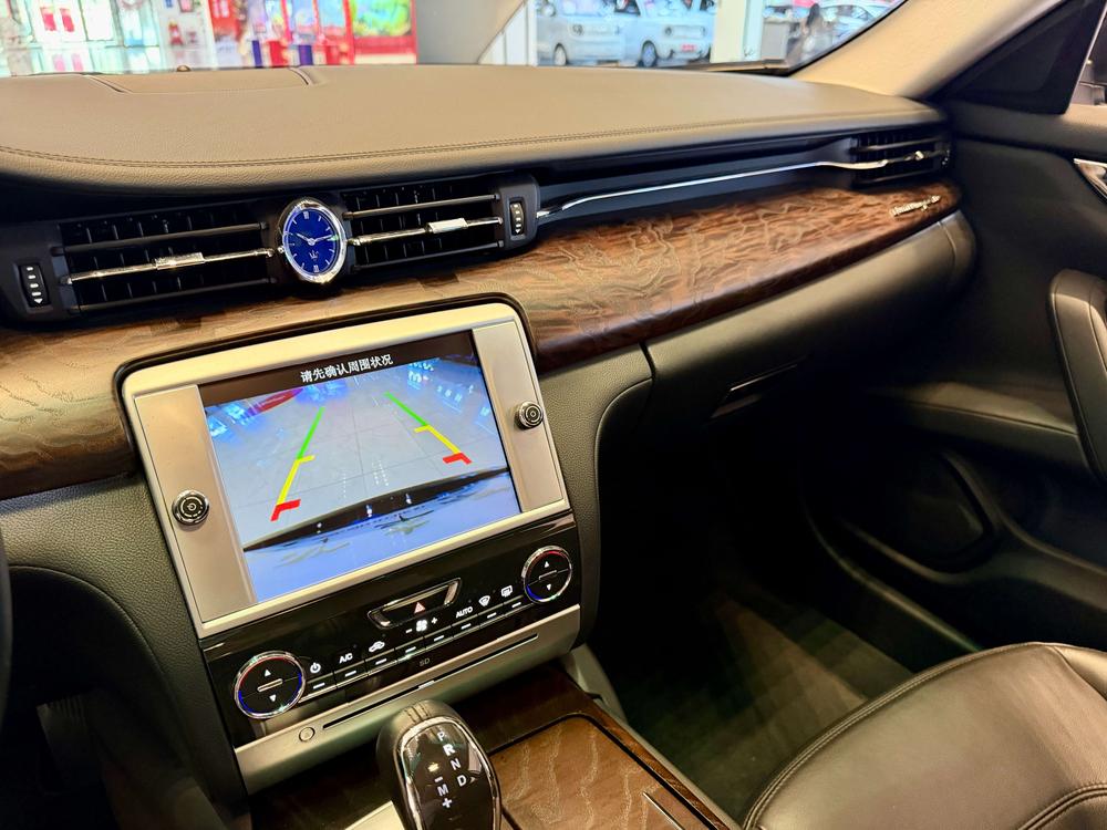 Maserati Quattroporte