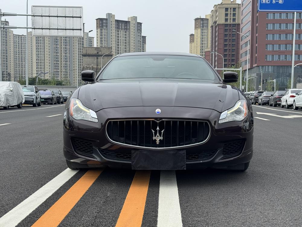 Maserati Quattroporte