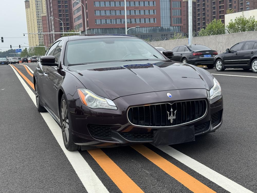Maserati Quattroporte