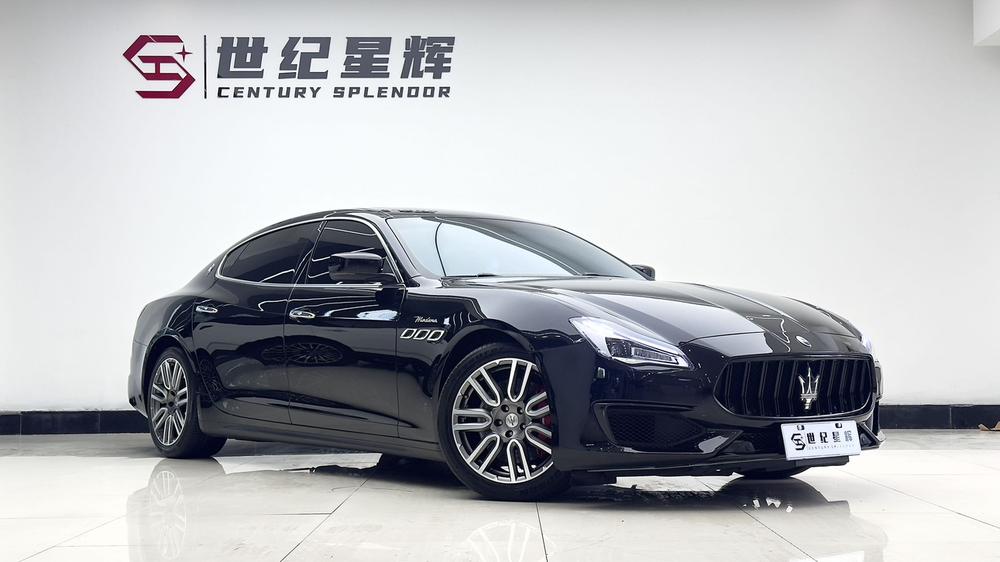 Maserati Quattroporte